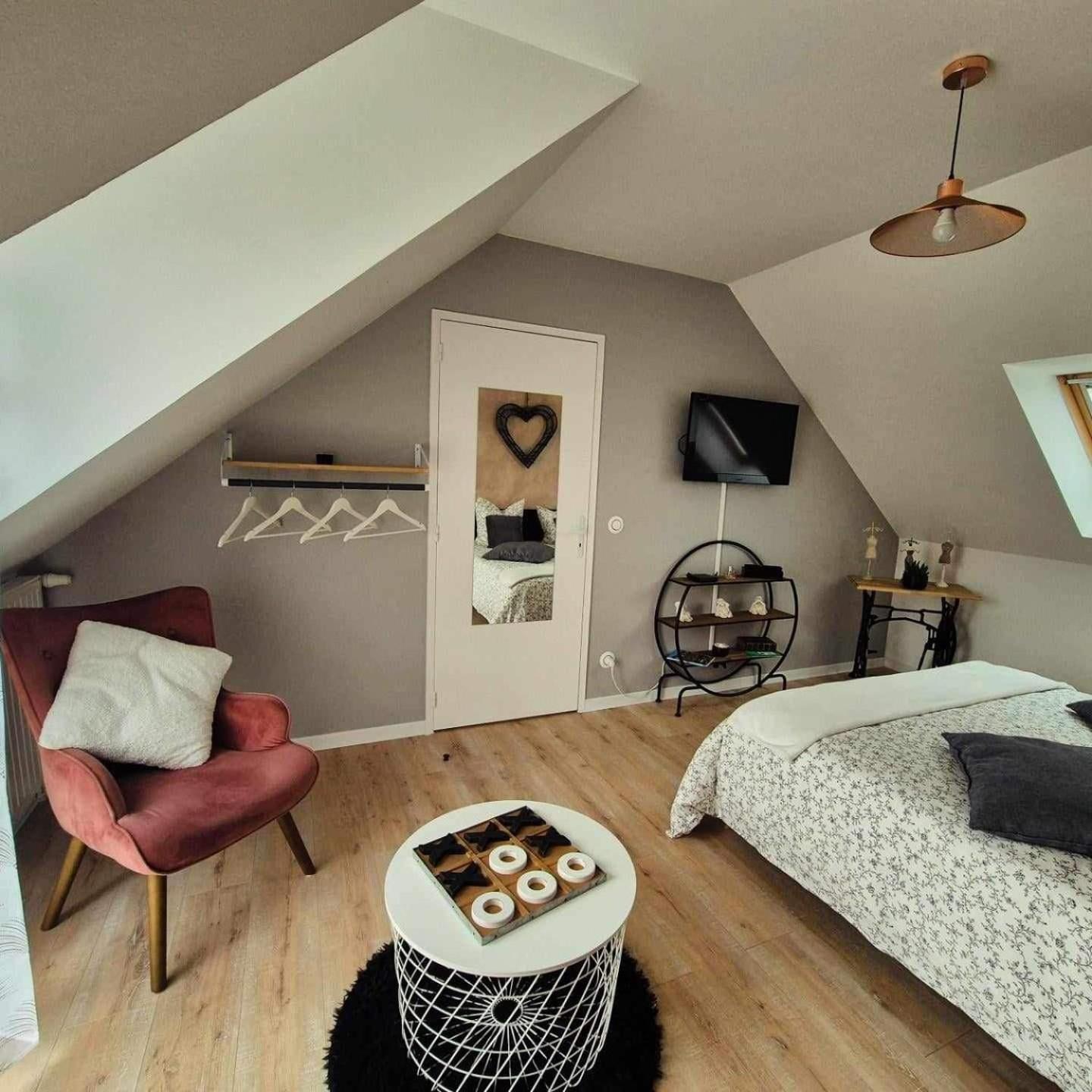 Bed and Breakfast Les Charmilles Escoville Exterior foto